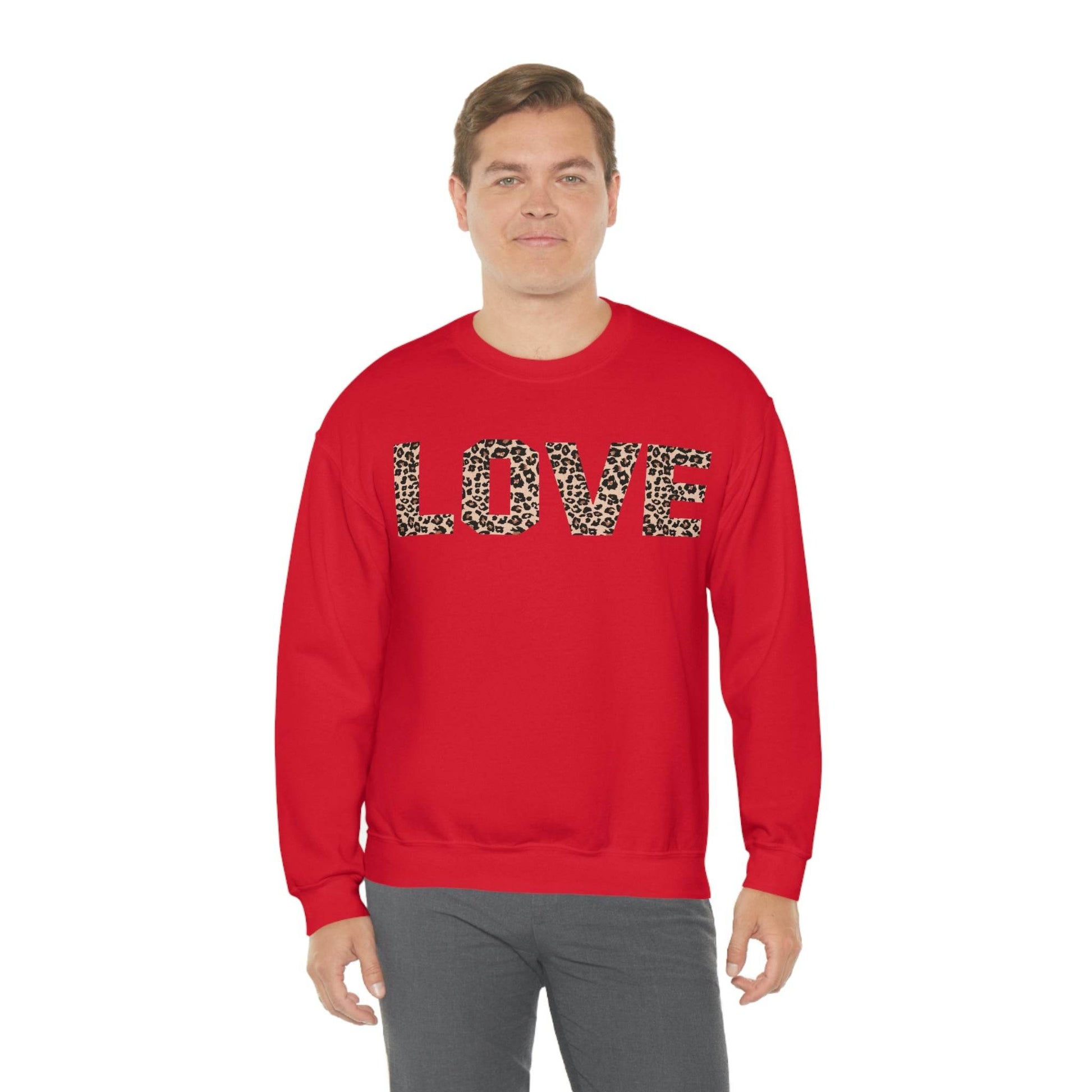 Leopard print love Sweatshirt - Giftsmojo