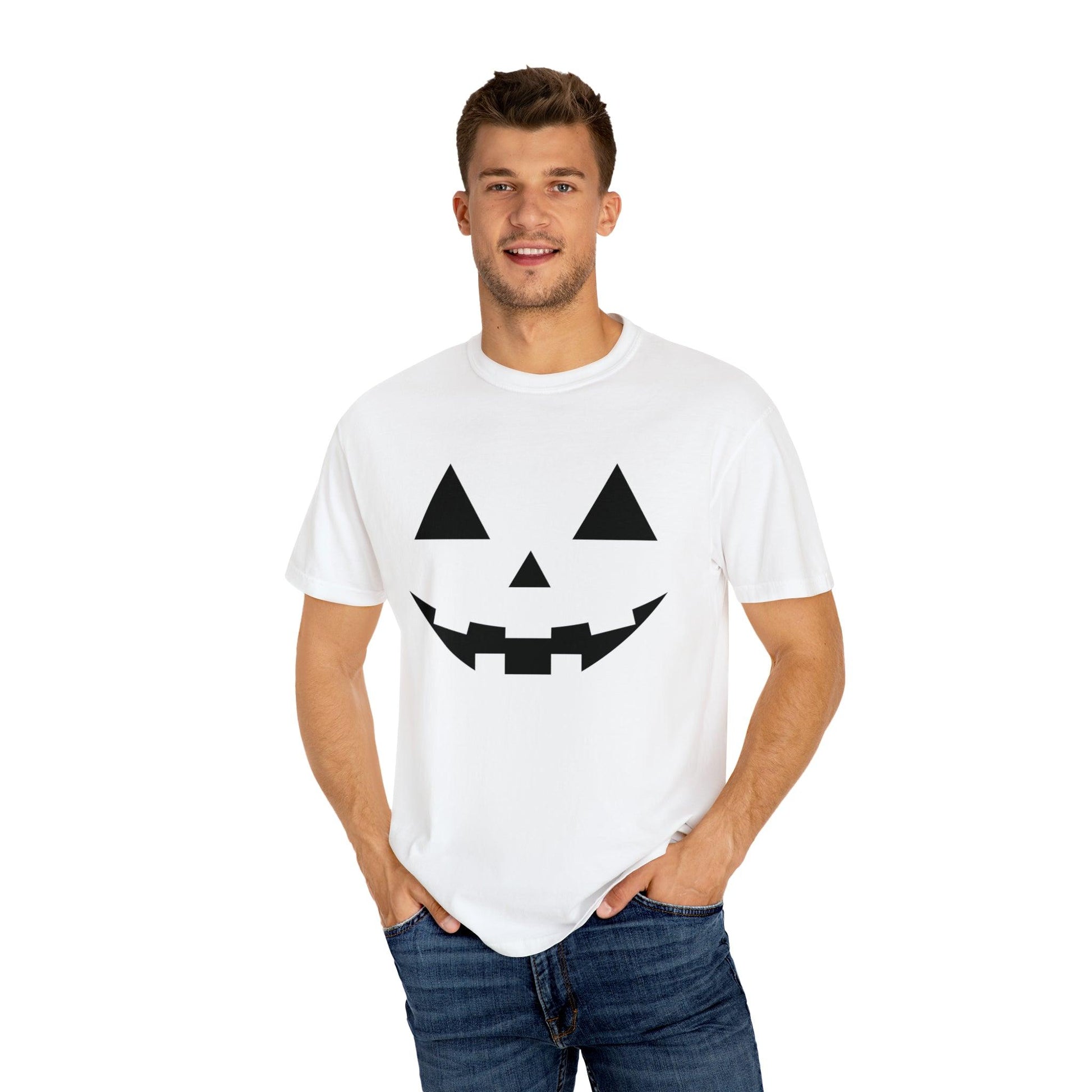 Cute Pumpkin Face Shirt Retro Halloween Tshirt, Vintage Shirt Halloween Shirt Pumpkin Face Halloween Costume Comfort Colors - Giftsmojo