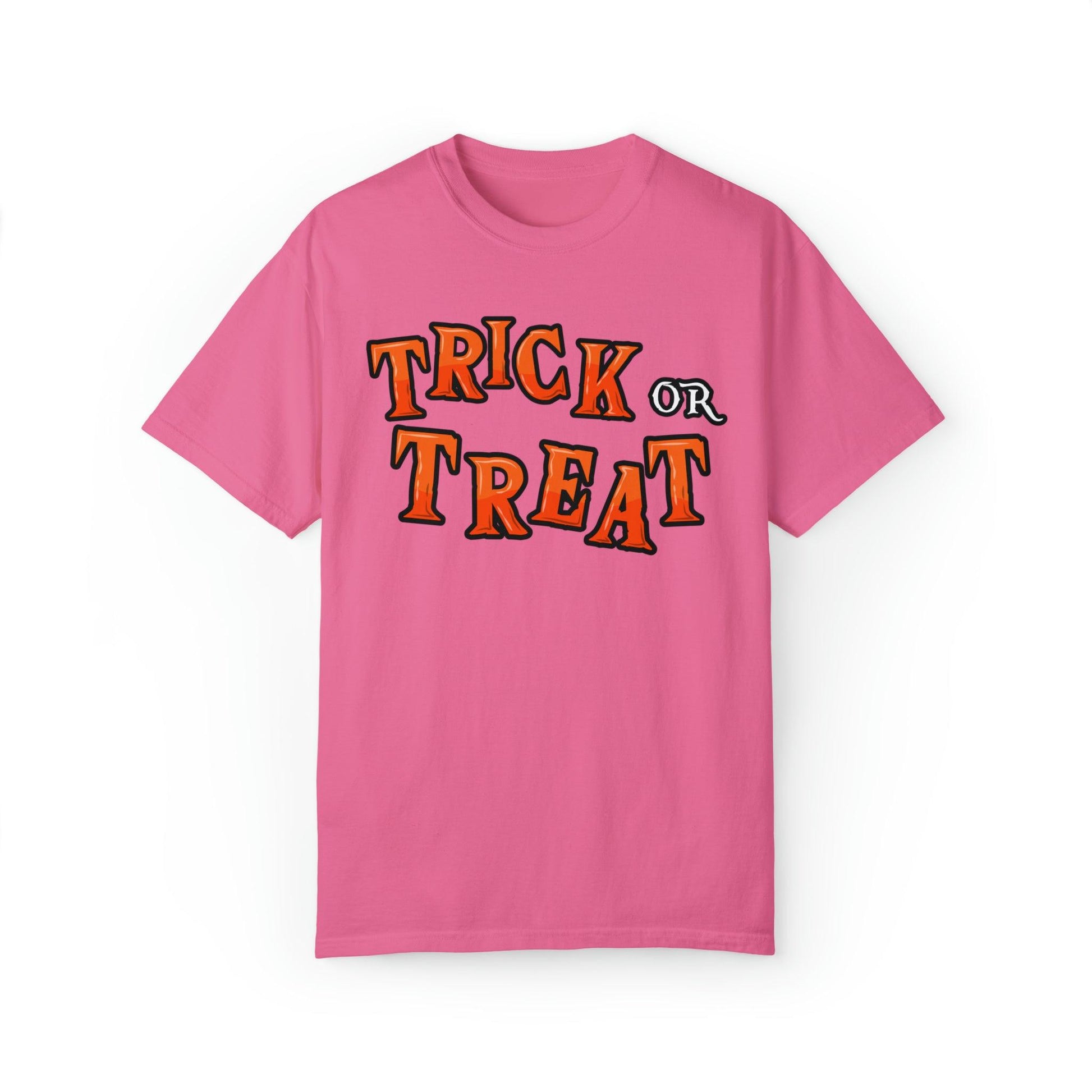 Halloween Party Outfit Trick or Treat Shirt Vintage Shirt Halloween Costume Cute Spooky Shirt, Halloween Gift Halloween T-shirt Trick or Treat Outfit - Giftsmojo