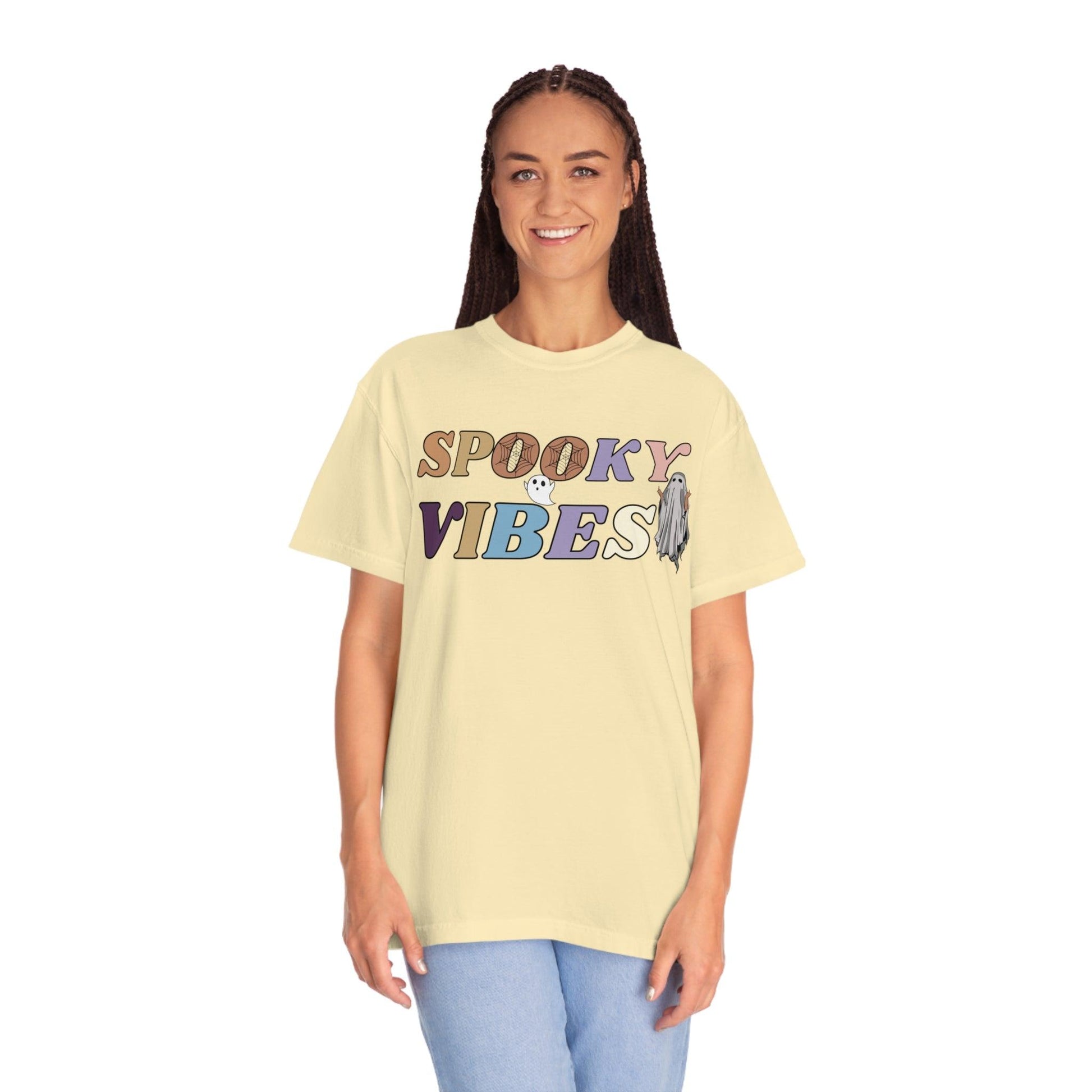 Retro Halloween Tshirt, Spooky Vibes Shirt, Vintage Shirt, Cute Halloween Shirt - Fall shirt - Giftsmojo