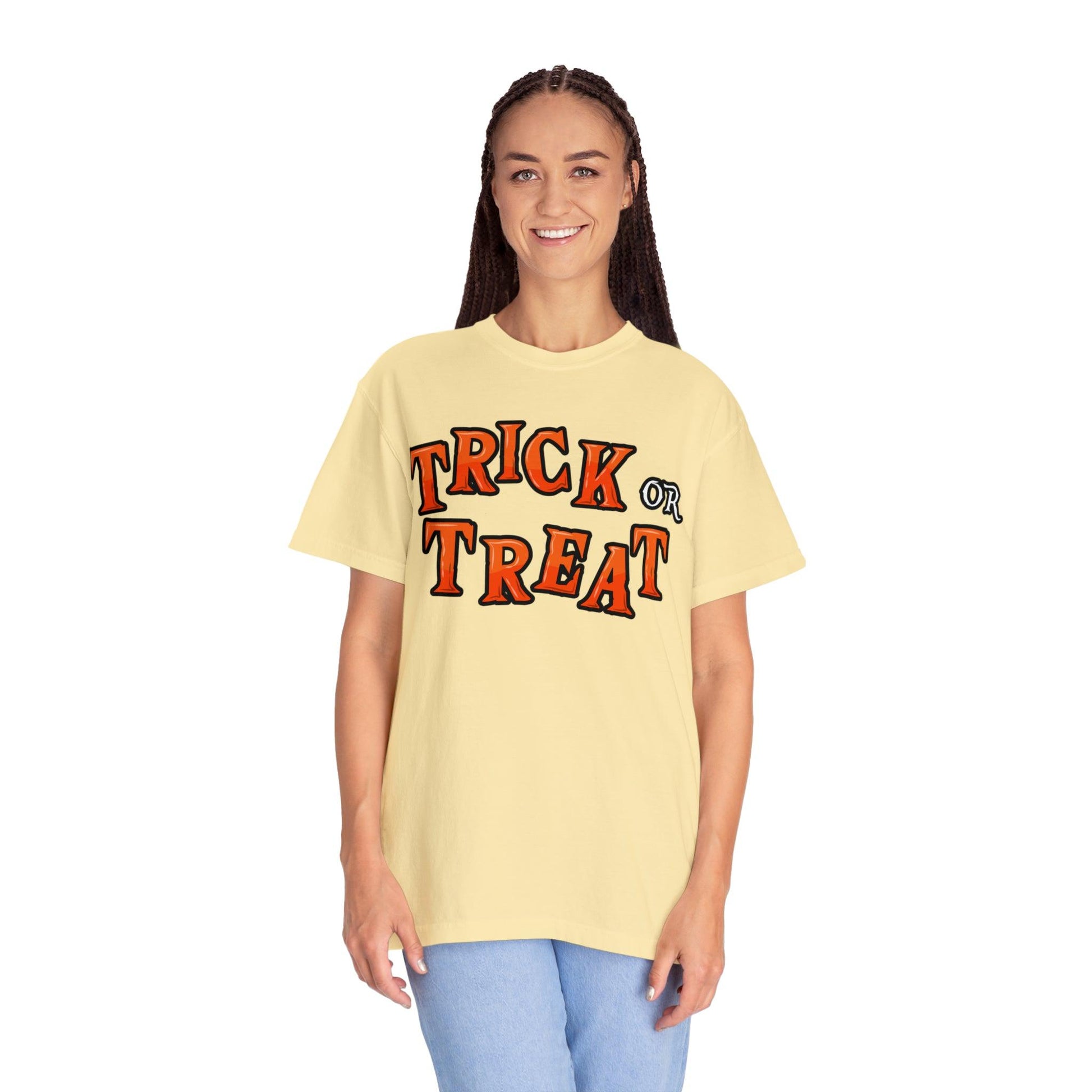 Halloween Party Outfit Trick or Treat Shirt Vintage Shirt Halloween Costume Cute Spooky Shirt, Halloween Gift Halloween T-shirt Trick or Treat Outfit - Giftsmojo