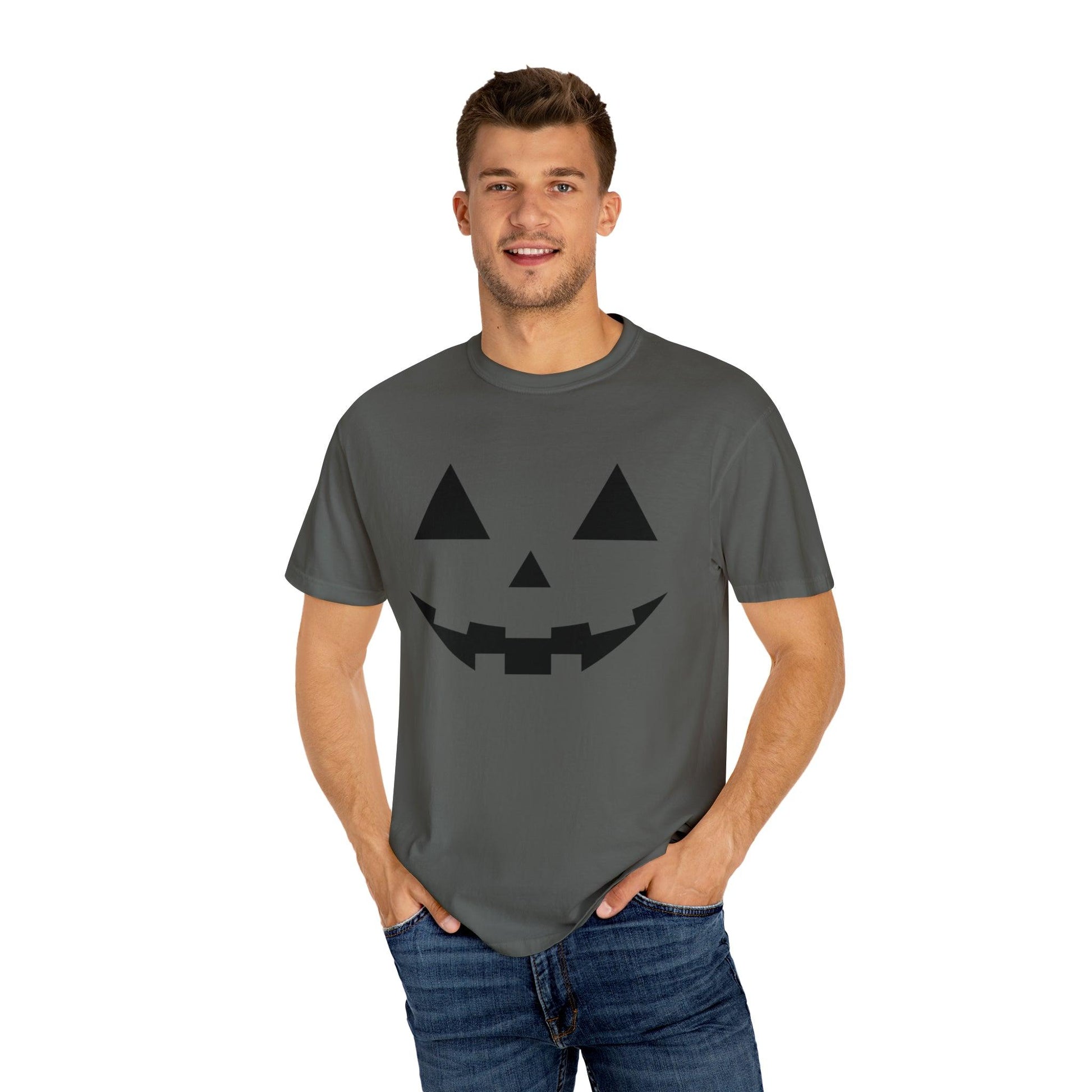 Cute Pumpkin Face Shirt Retro Halloween Tshirt, Vintage Shirt Halloween Shirt Pumpkin Face Halloween Costume Comfort Colors - Giftsmojo