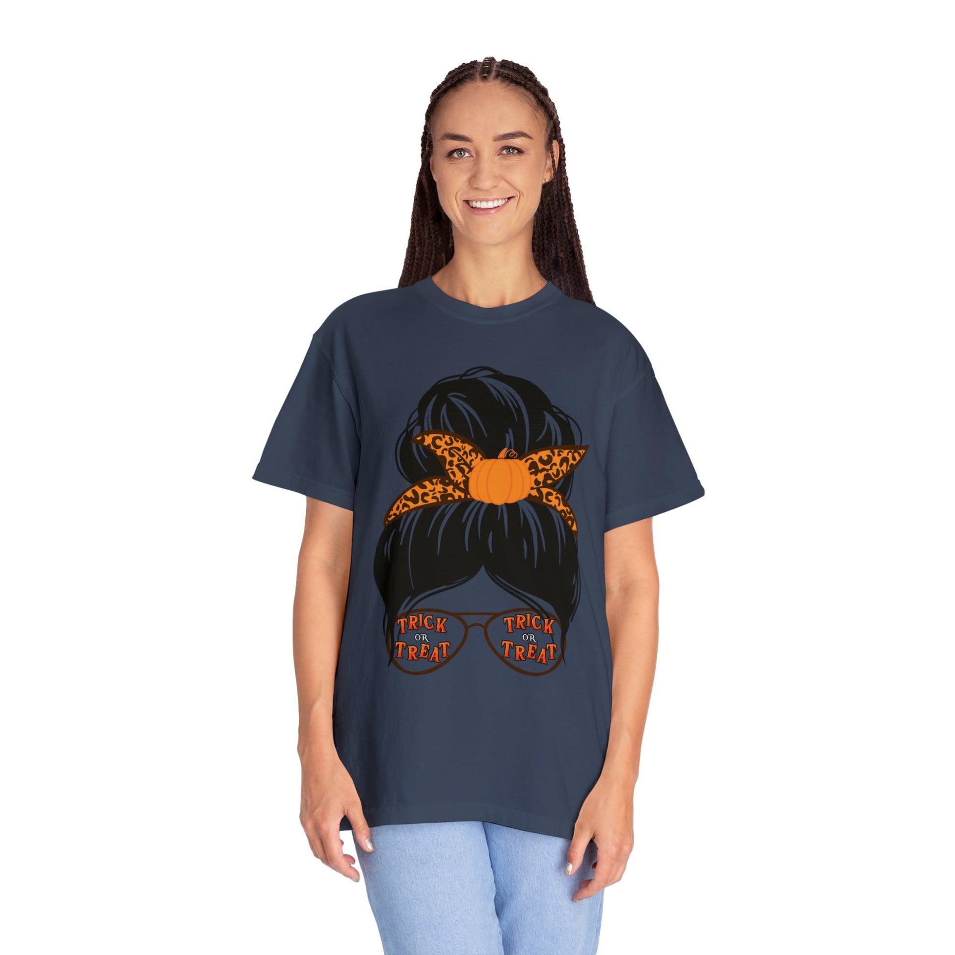 Mom Halloween Party Outfit Trick or Treat Shirt Vintage Shirt Halloween Costume Cute Spooky Shirt, Halloween Gift Halloween T-shirt Trick or Treat Outfit - Giftsmojo