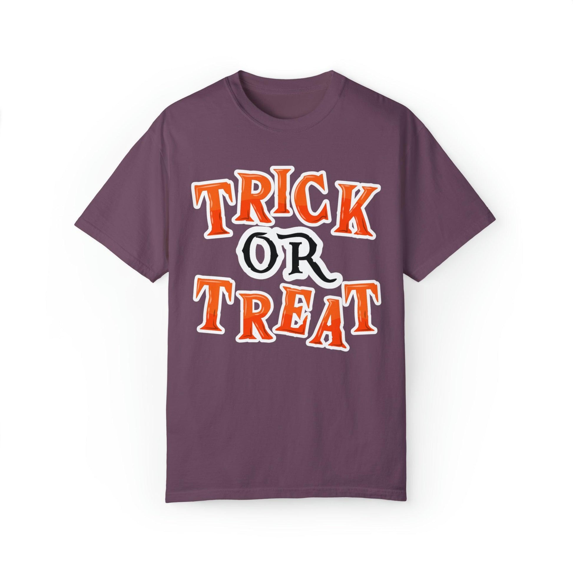 Retro Halloween Shirt, Trick or Treat Shirt Trick or Treating Outfit Vintage Shirt Halloween Tshirt Vintage Halloween Shirt Spooky Vibes - Giftsmojo