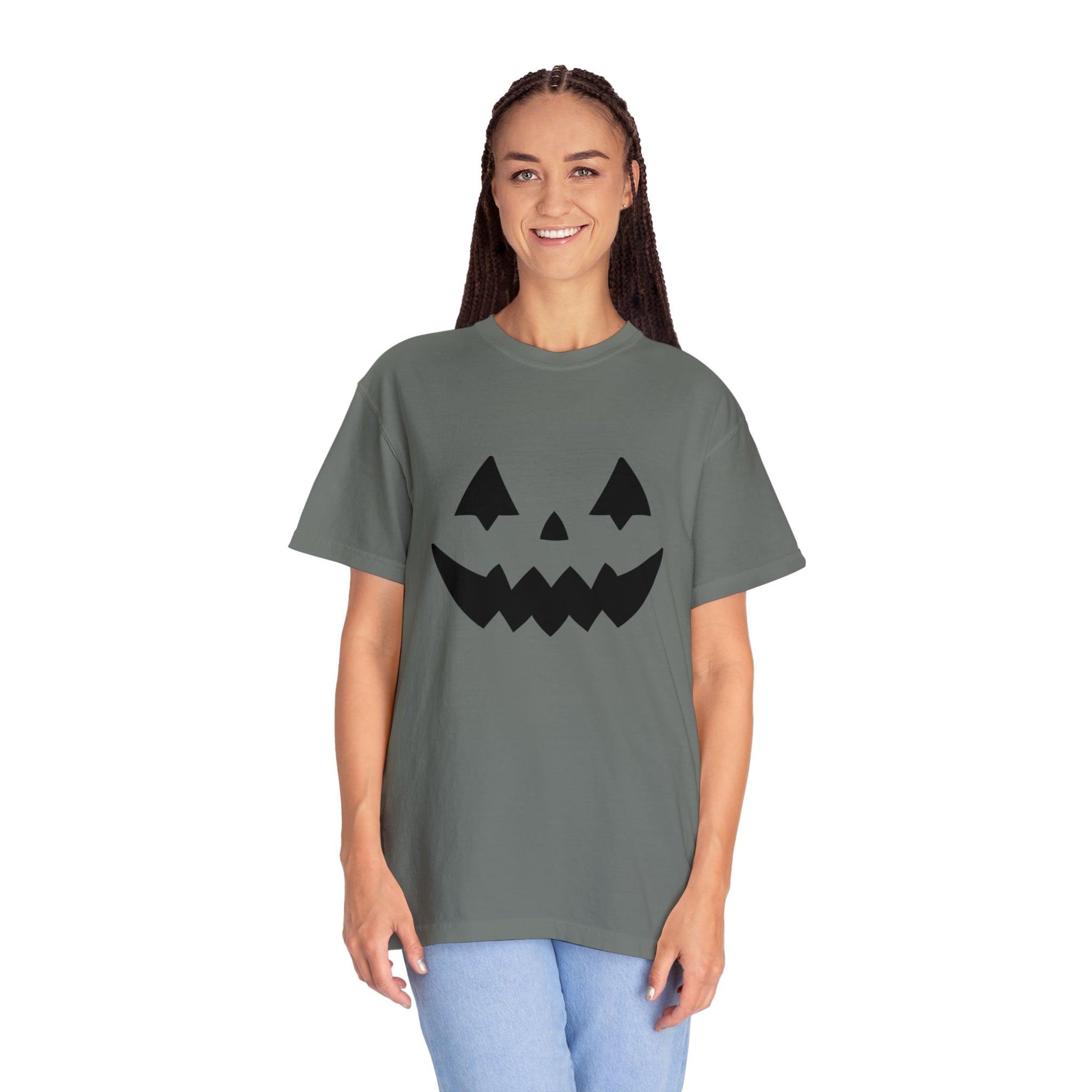 Cute Pumpkin Face Shirt Retro Halloween Tshirt, Vintage Shirt Halloween Shirt Pumpkin Face Halloween Costume Comfort Colors - Giftsmojo