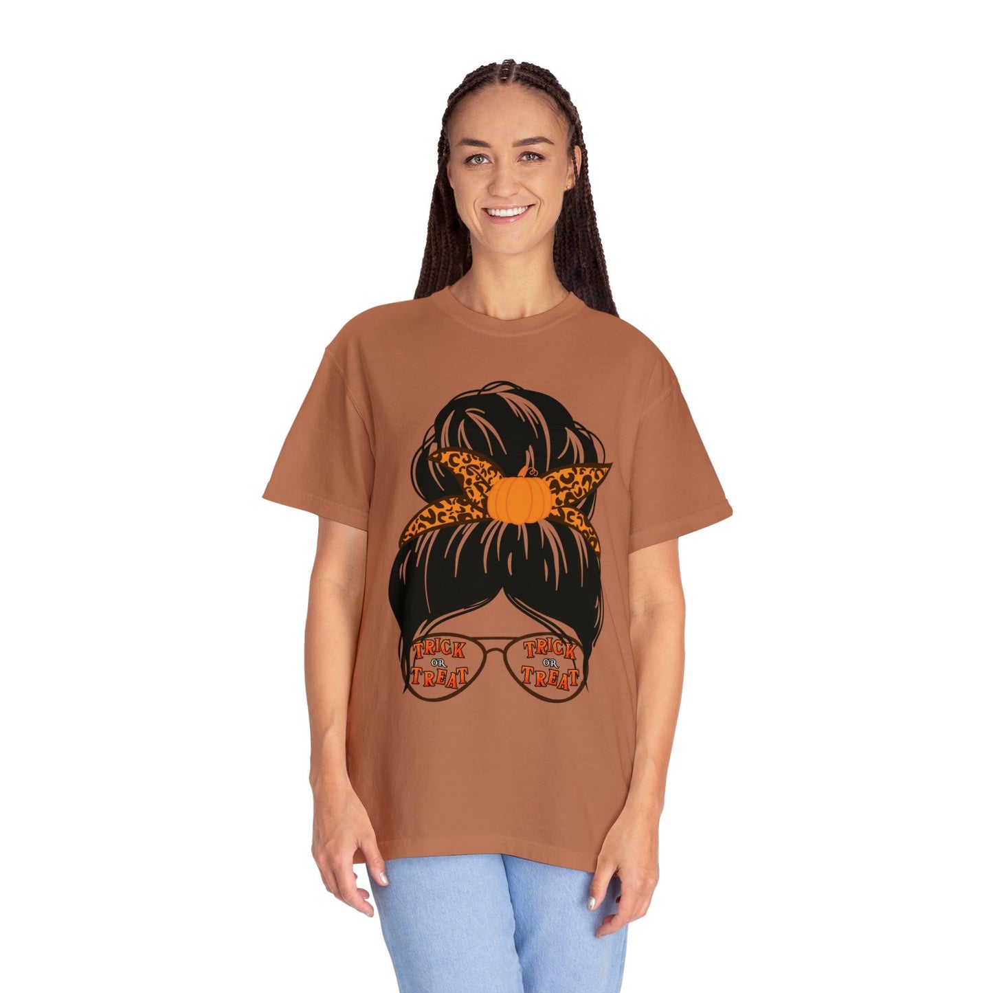 Mom Halloween Party Outfit Trick or Treat Shirt Vintage Shirt Halloween Costume Cute Spooky Shirt, Halloween Gift Halloween T-shirt Trick or Treat Outfit - Giftsmojo