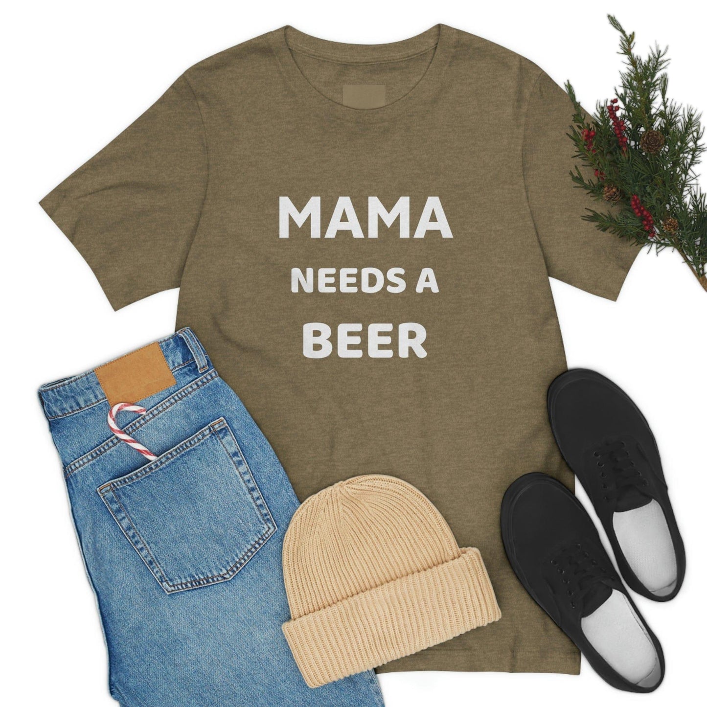 Mama needs a beer - gift for beer lover - Funny beer shirt - Funny shirt - Giftsmojo