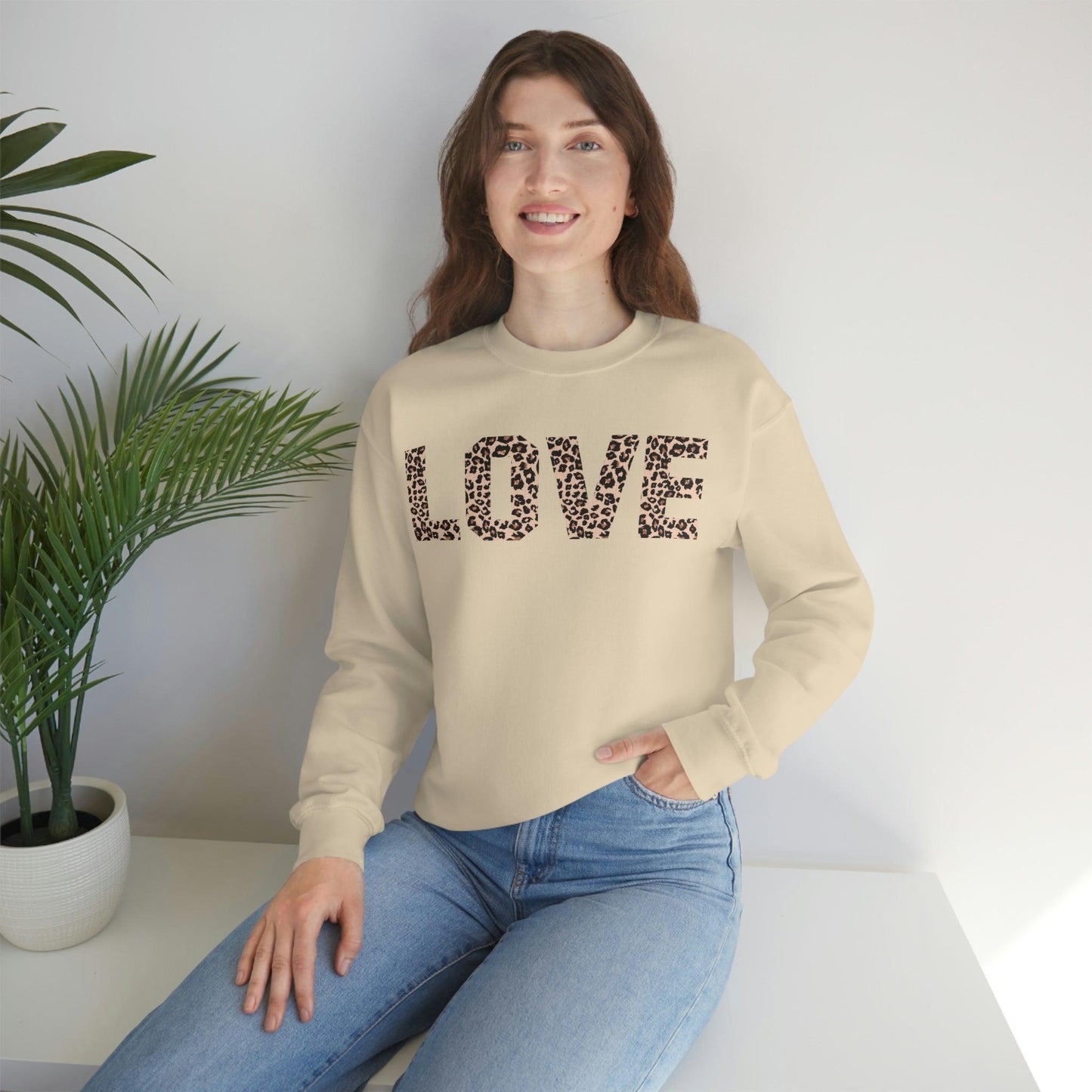 Leopard print love Sweatshirt - Giftsmojo