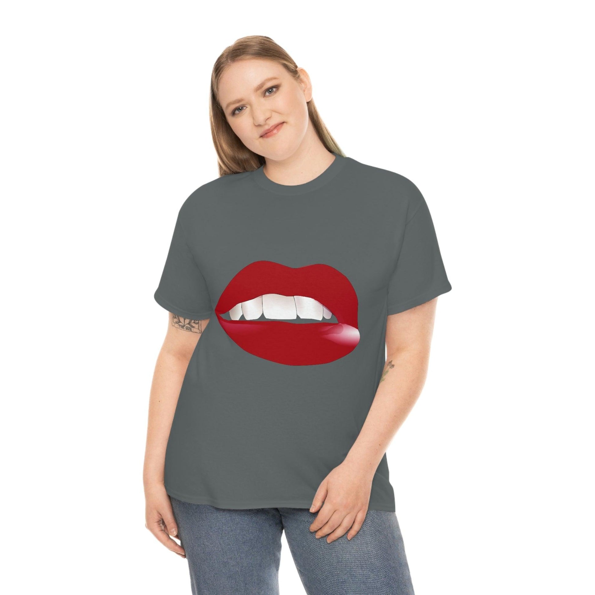 Lips Tee - Giftsmojo