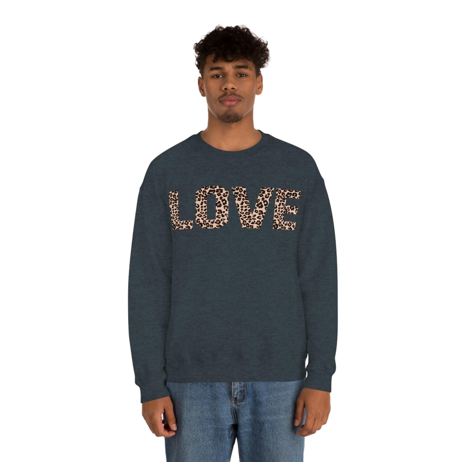 Leopard print love Sweatshirt - Giftsmojo